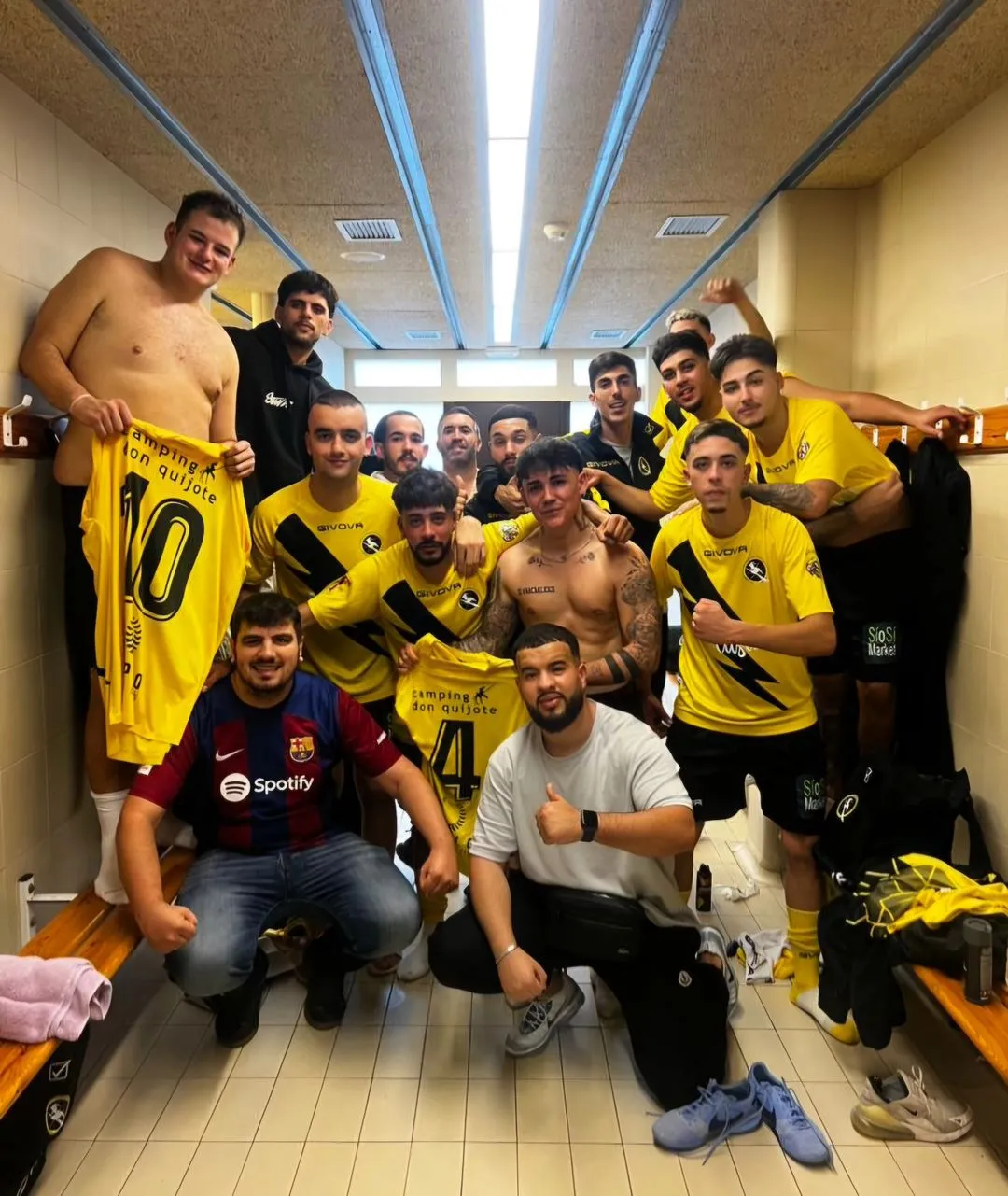 players celebrating the victory